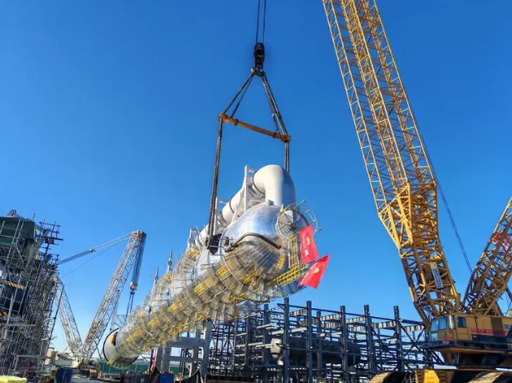 برج الستايرين الخام منخفض الضغط